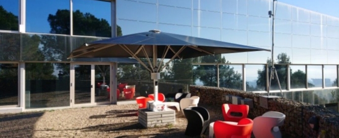 Un tejido fotovoltaico para parasoles y toldos Un tejido fotovoltaico para parasoles y toldos